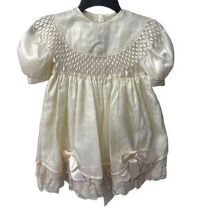 Vintage‎ Honeybee Frilly Lace Dress Girls Sz 5 Ivory Flower Girl Pageant Shimmer